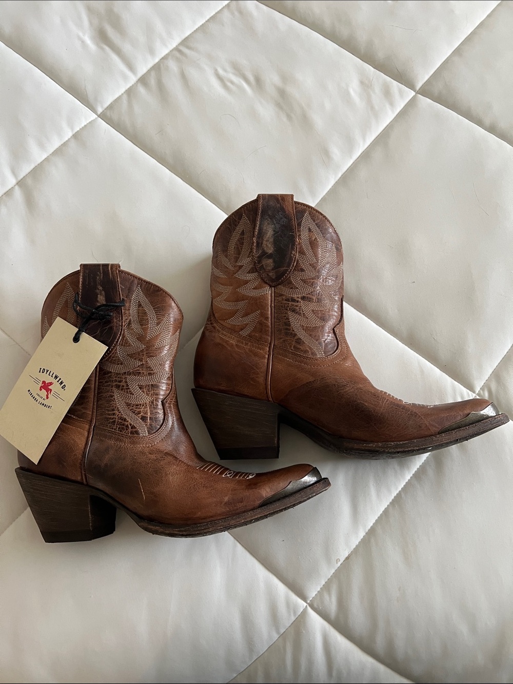 Idyllwind Brown Leather Western Ankle Boots